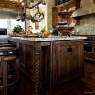 Traditional Medium Wood (Brown) Kitchen