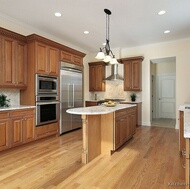 Traditional Medium Wood (Brown) Kitchen