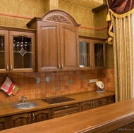 Traditional Medium Wood-Brown Kitchen