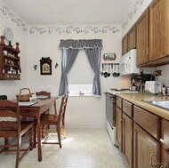 Traditional Medium Wood-Brown Kitchen