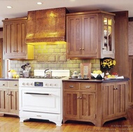 Traditional Medium Wood (Brown) Kitchen