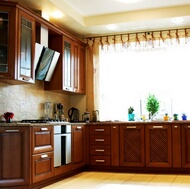 Traditional Medium Wood (Cherry) Kitchen