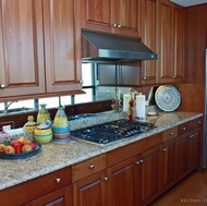 Traditional Medium Wood (Cherry) Kitchen