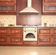 Traditional Medium Wood (Cherry) Kitchen