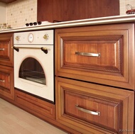 Traditional Medium Wood (Cherry) Kitchen