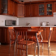 Traditional Medium Wood (Cherry) Kitchen