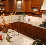 Traditional Medium Wood-Cherry Kitchen