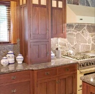 Traditional Medium Wood (Cherry) Kitchen