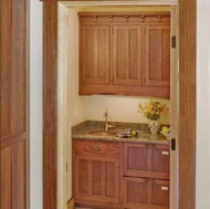 Traditional Medium Wood (Cherry) Kitchen