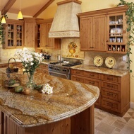 Traditional Medium Wood (Golden) Kitchen