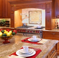 Traditional Medium Wood (Golden) Kitchen