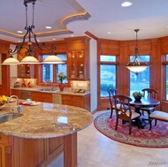 Traditional Medium Wood (Golden) Kitchen