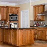 Traditional Medium Wood (Golden) Kitchen