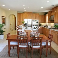 Traditional Medium Wood (Golden) Kitchen