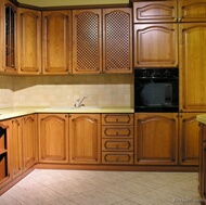 Traditional Medium Wood-Golden Kitchen