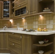 Traditional Medium Wood (Olive) Kitchen