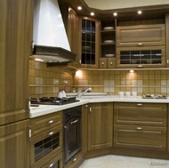 Traditional Medium Wood (Olive) Kitchen