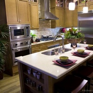 Traditional Medium Wood-Olive Kitchen