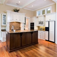 Traditional Two-Tone Kitchen