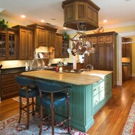 Traditional Two-Tone Kitchen