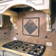 Traditional Two-Tone Kitchen