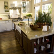 Traditional Two-Tone Kitchen