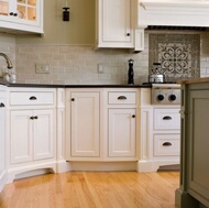 Traditional Two-Tone Kitchen