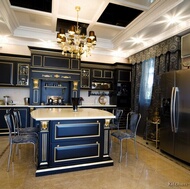 Traditional Two-Tone Kitchen