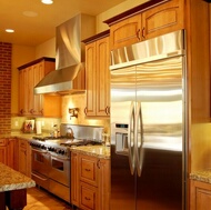 Traditional Two-Tone Kitchen