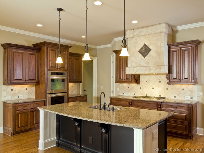 Two Tone Kitchen Cabinets