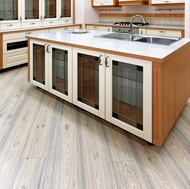 Traditional Two-Tone Kitchen