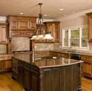 Traditional Medium Wood-Golden Kitchen