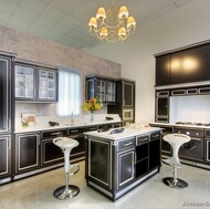 Traditional Two-Tone Kitchen