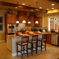 Traditional Two-Tone Kitchen