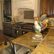 Traditional Antique White Kitchen