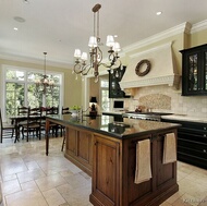 Traditional Two-Tone Kitchen