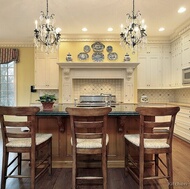 Traditional Antique White Kitchen