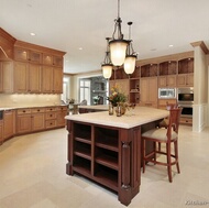 Traditional Light Wood Kitchen