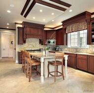 Traditional Two-Tone Kitchen