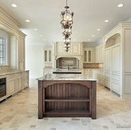 Traditional Antique White Kitchen