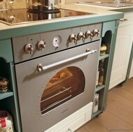 Traditional Two-Tone Kitchen