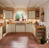 Traditional Antique White Kitchen