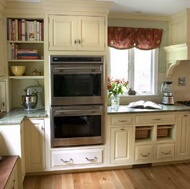 Traditional Two-Tone Kitchen