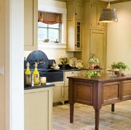 Traditional Two-Tone Kitchen