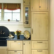 Traditional Two-Tone Kitchen