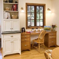 Traditional Two-Tone Kitchen