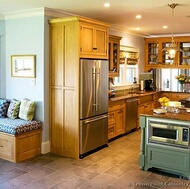 Traditional Two-Tone Kitchen