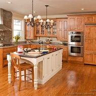 Traditional Two-Tone Kitchen