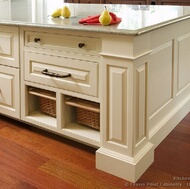 Traditional Two-Tone Kitchen