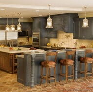 Traditional Two-Tone Kitchen